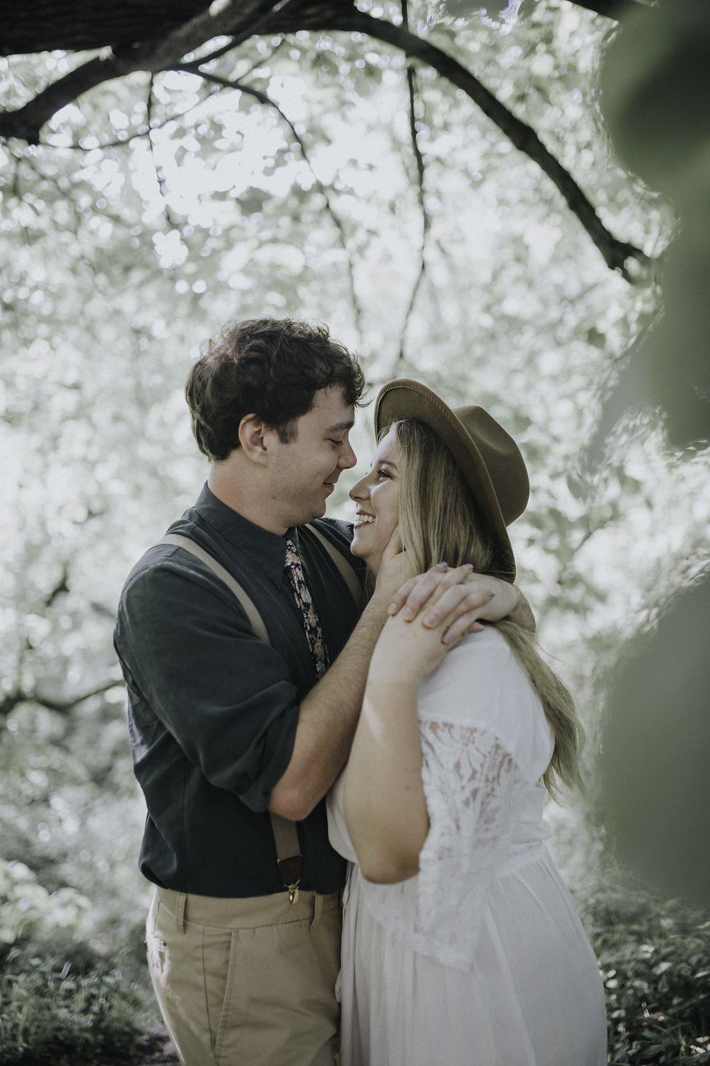 Boho Woodland Engagement Photos - The Overwhelmed Bride Wedding Blog