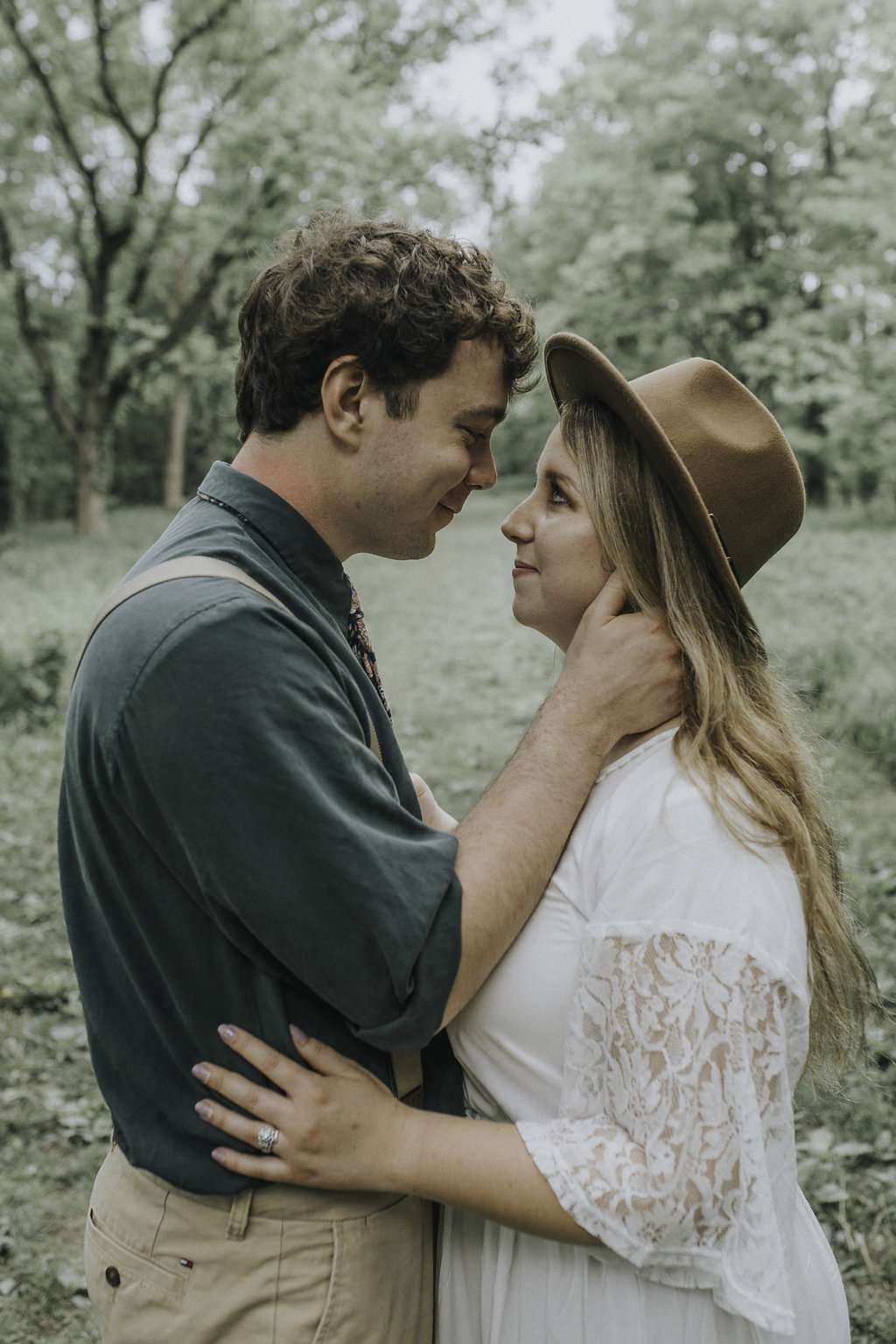 Boho Woodland Engagement Photos - The Overwhelmed Bride Wedding Blog