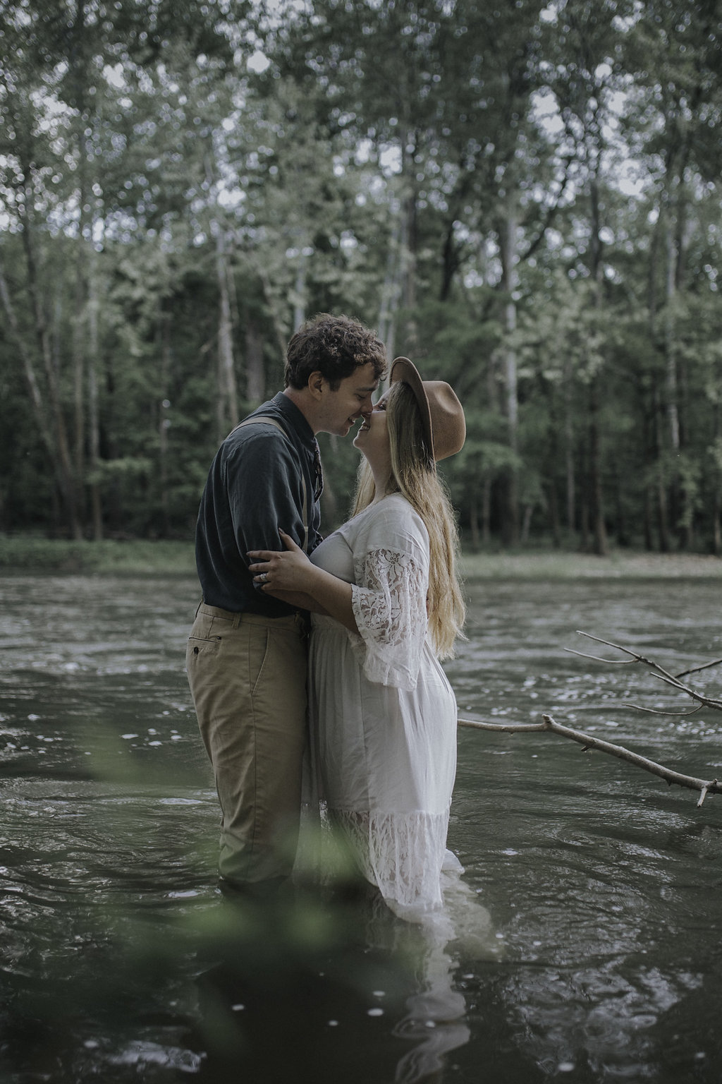 Boho Woodland Engagement Photos - The Overwhelmed Bride Wedding Blog