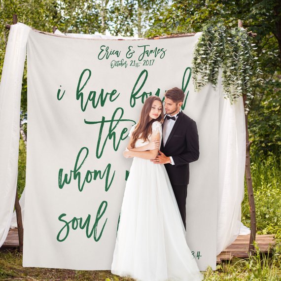 Gorgeous Fun Unique Wedding Signs - The Overwhelmed Bride Wedding Blog