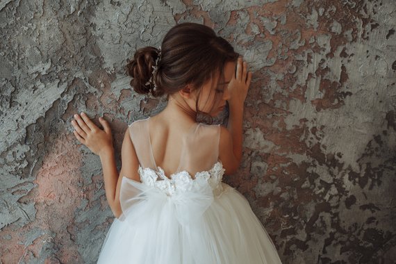 Gorgeous Flower Girl Dresses - The Overwhelmed Bride Wedding Blog 