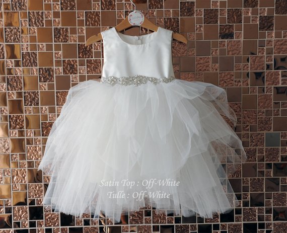 Gorgeous Flower Girl Dresses - The Overwhelmed Bride Wedding Blog 