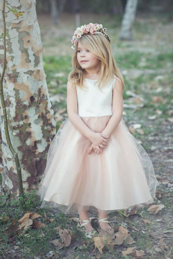 Gorgeous Flower Girl Dresses - The Overwhelmed Bride Wedding Blog 