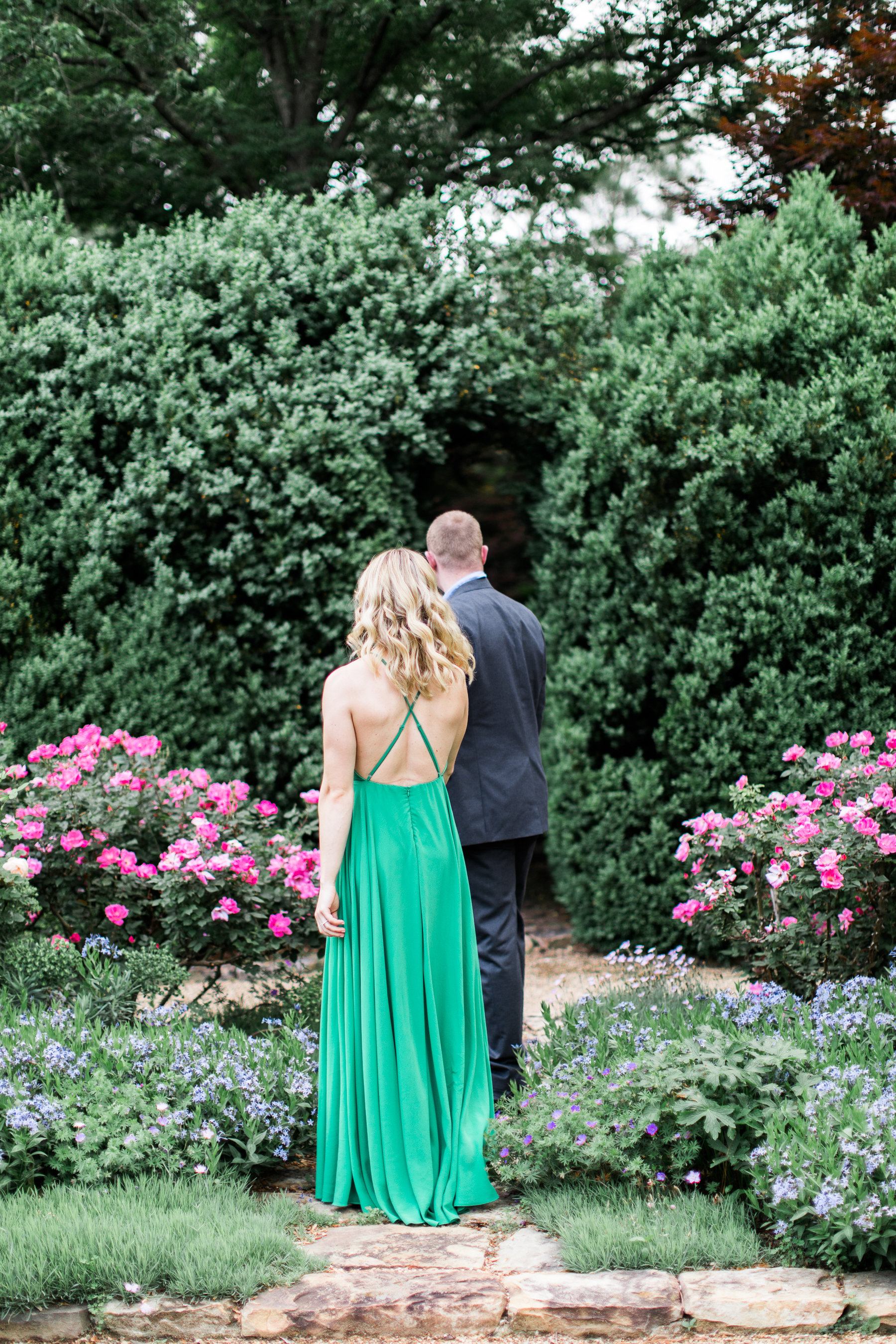 A Waterperry Farm and Gardens Engagement Photos - The Overwhelmed Bride Wedding Blog