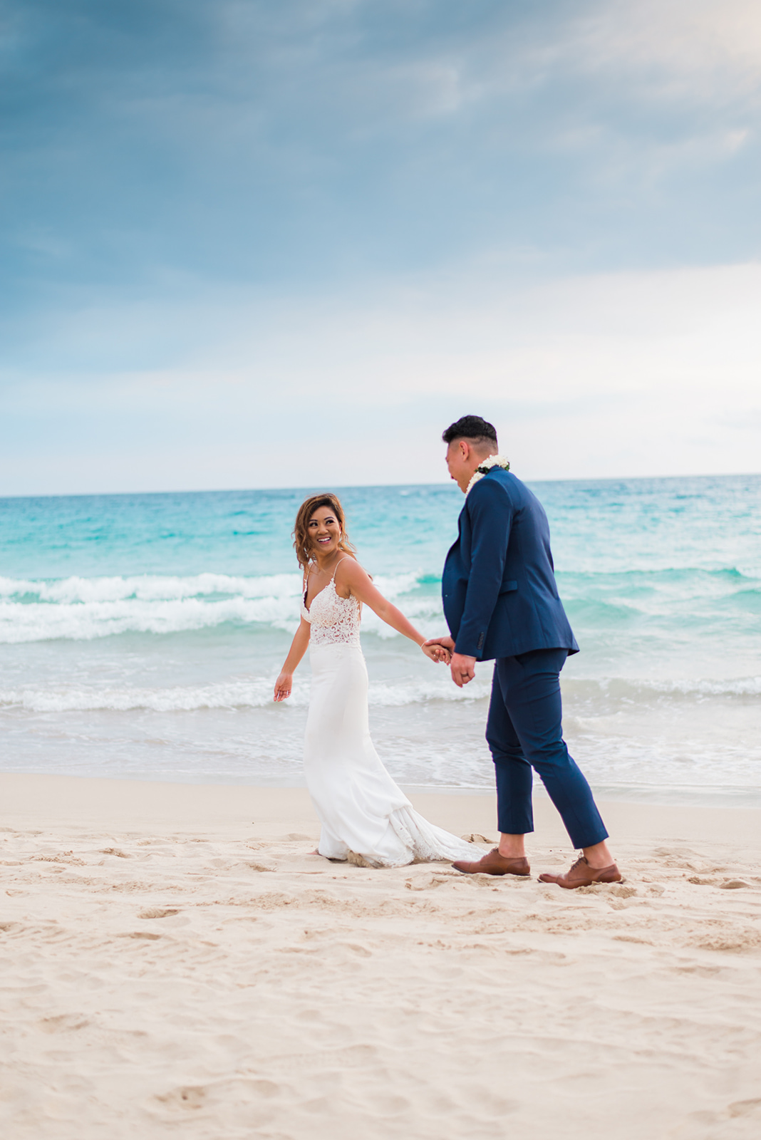 An Intimate Hapuna Prince Beach Hotel Hawaii Wedding - The Overwhelmed Bride Wedding Blog