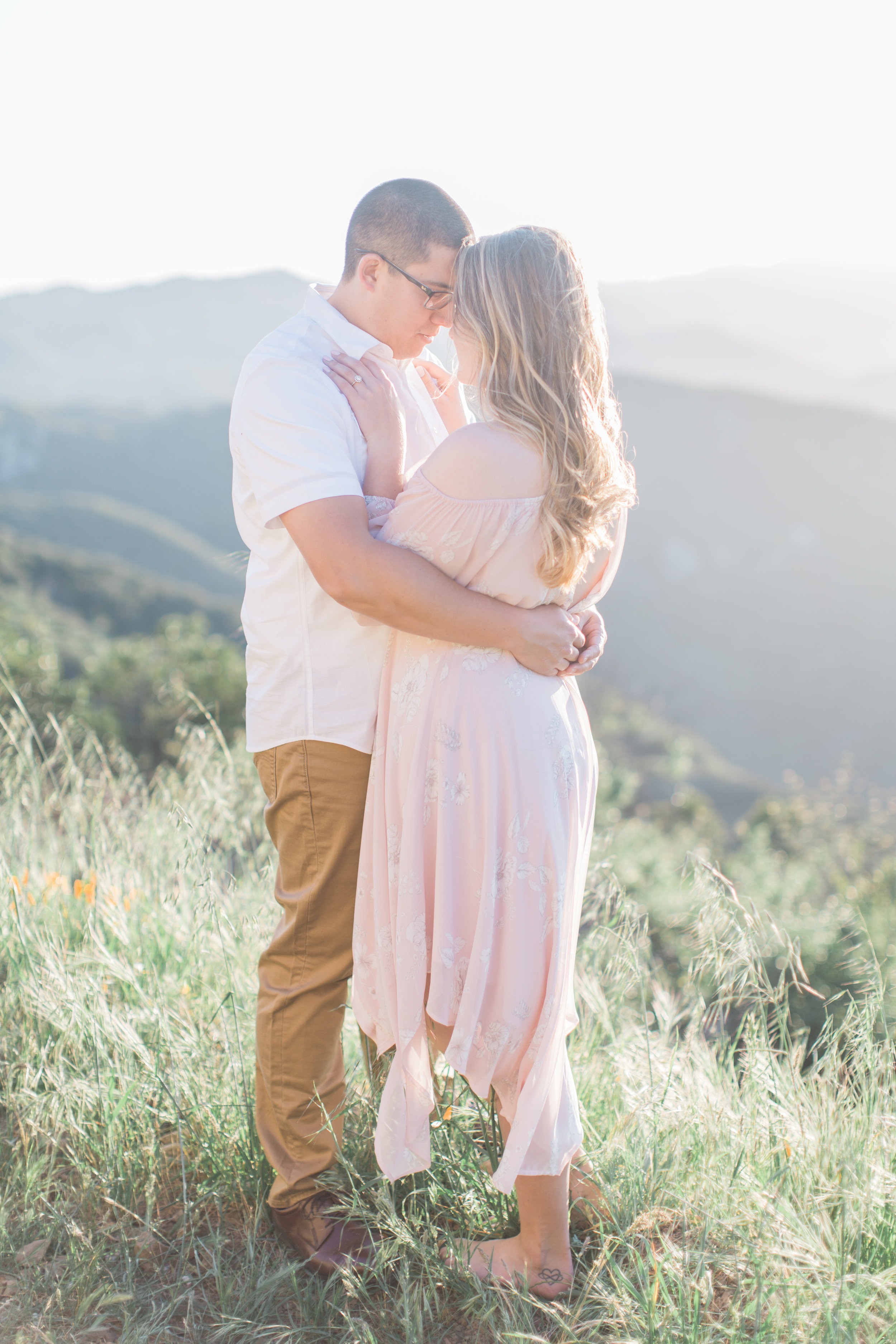 Santa Monica Mountains Engagement Photos - The Overwhelmed Bride Wedding Blog