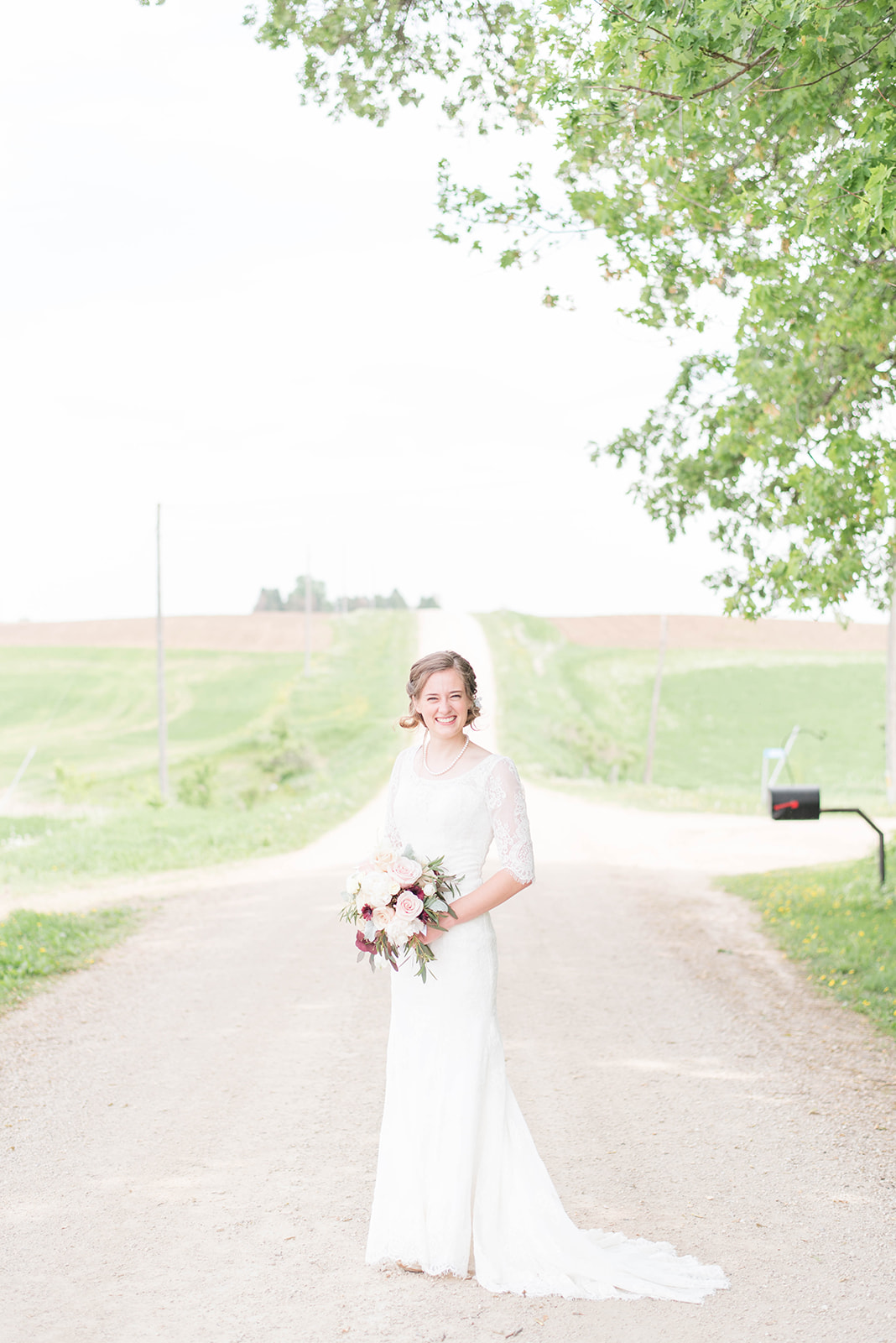 A Coffee Mill Ski Area Outdoor Summer Minnesota Wedding - The Overwhelmed Bride Wedding Blog