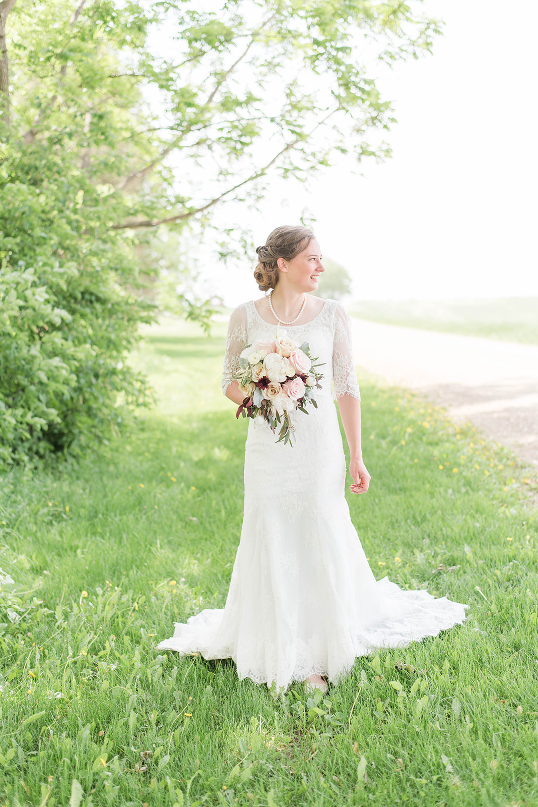 A Coffee Mill Ski Area Outdoor Summer Minnesota Wedding - The Overwhelmed Bride Wedding Blog