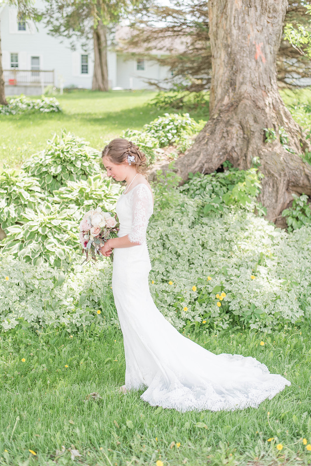 A Coffee Mill Ski Area Outdoor Summer Minnesota Wedding - The Overwhelmed Bride Wedding Blog