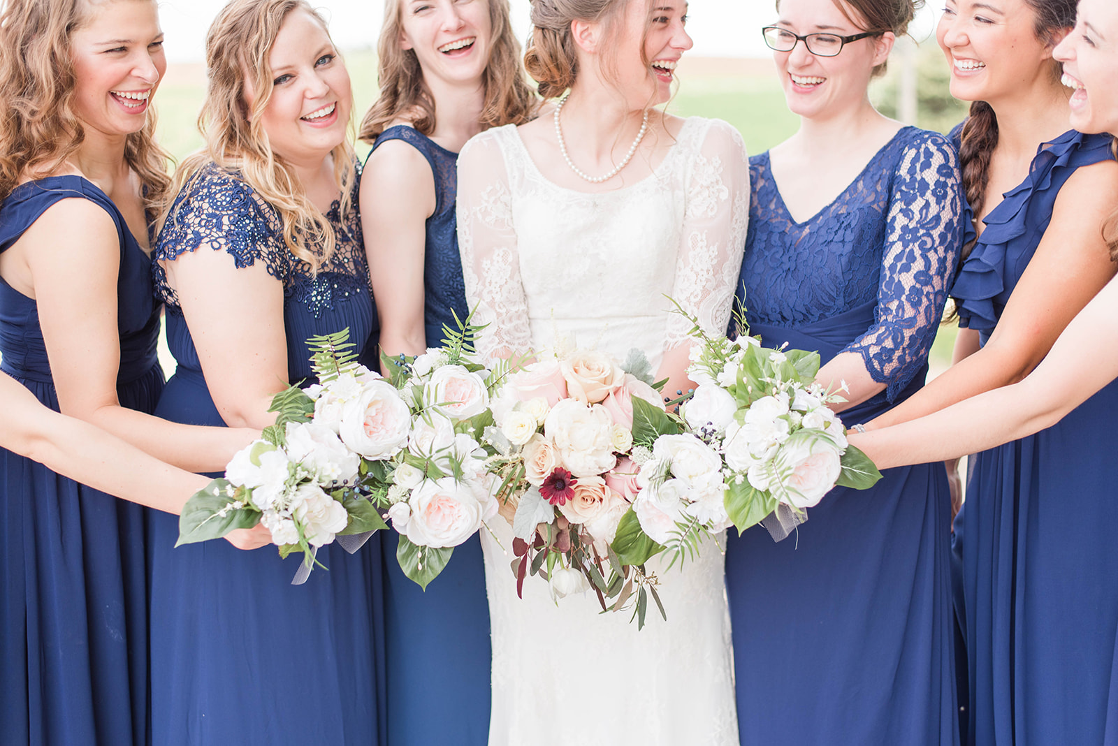 A Coffee Mill Ski Area Outdoor Summer Minnesota Wedding - The Overwhelmed Bride Wedding Blog