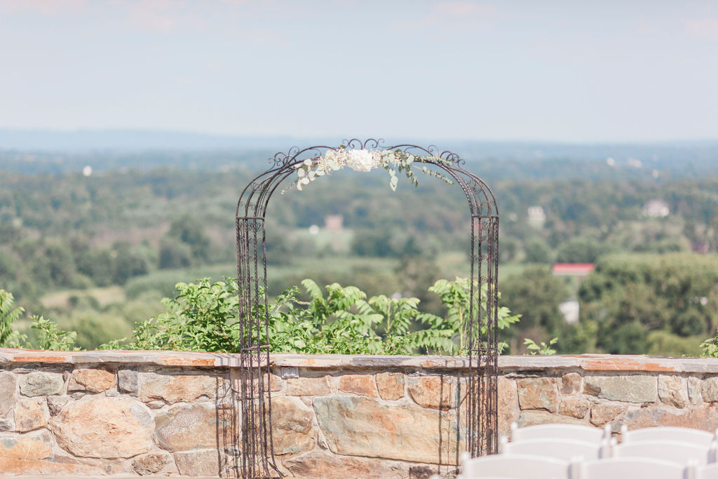 A Rustic Virginia Barn Wedding - Stable at Bluemont Vineyards Wedding - The Overwhelmed Bride Wedding Blog