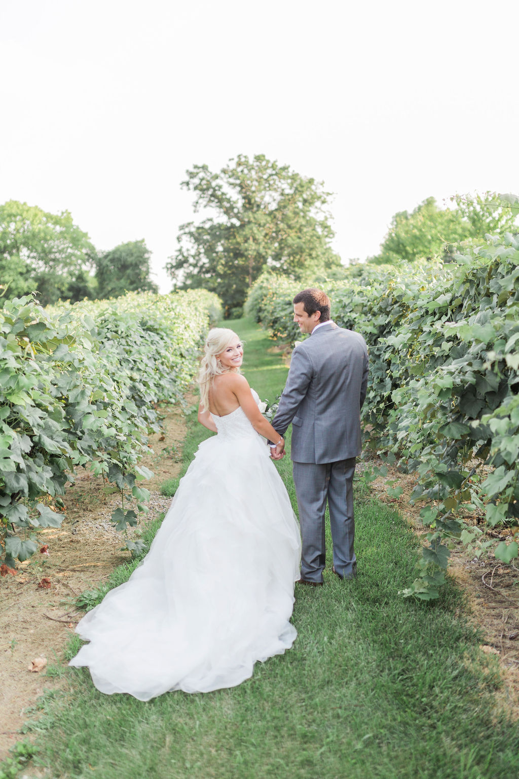 A Rustic Virginia Barn Wedding - Stable at Bluemont Vineyards Wedding - The Overwhelmed Bride Wedding Blog