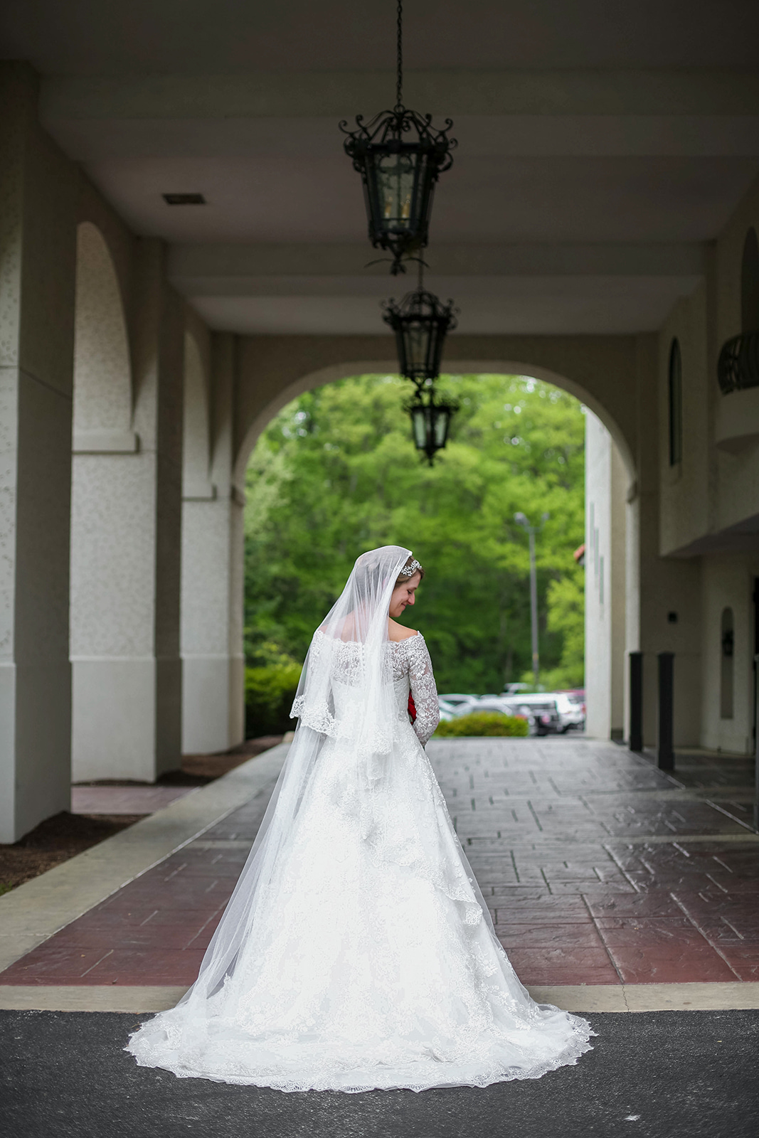 A Classic Indianapolis Military Wedding - Cathedral Wedding - The Overwhelmed Bride Wedding Blog