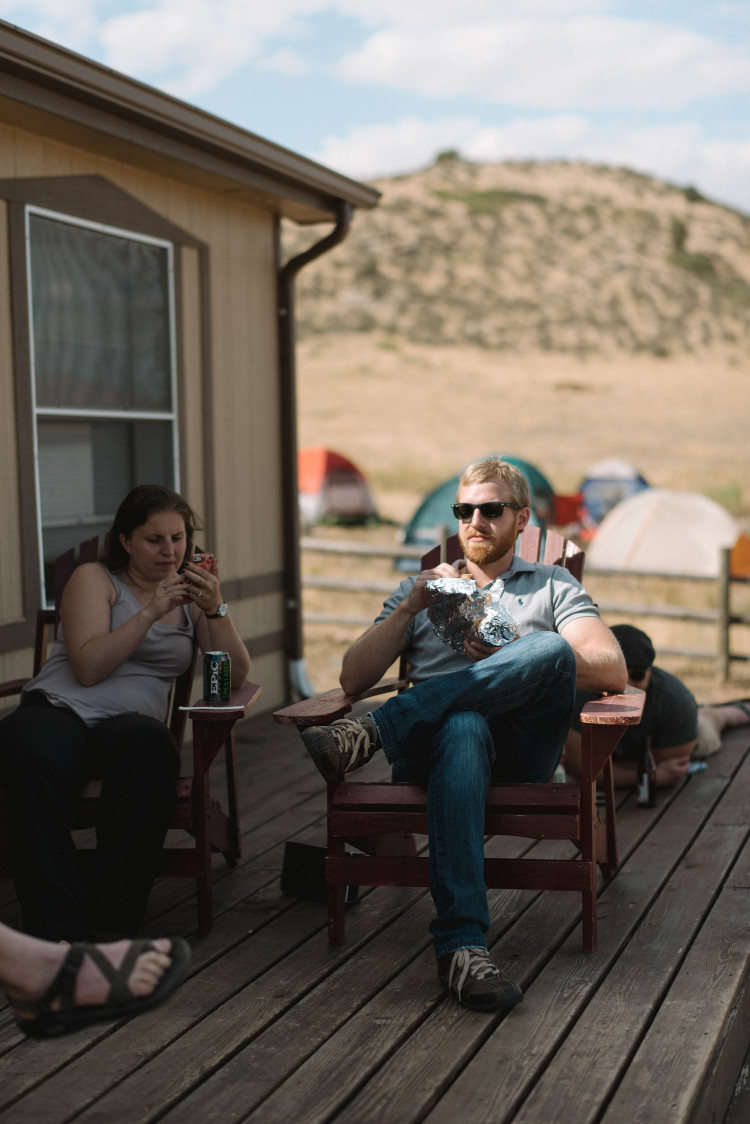 An Eagles Nest Ranch Outdoor Colorado Wedding - The Overwhelmed Bride Wedding Blog