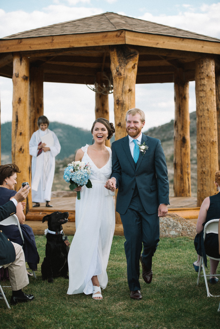 An Eagles Nest Ranch Outdoor Colorado Wedding - The Overwhelmed Bride Wedding Blog