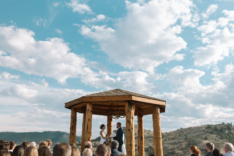 An Eagles Nest Ranch Outdoor Colorado Wedding - The Overwhelmed Bride Wedding Blog