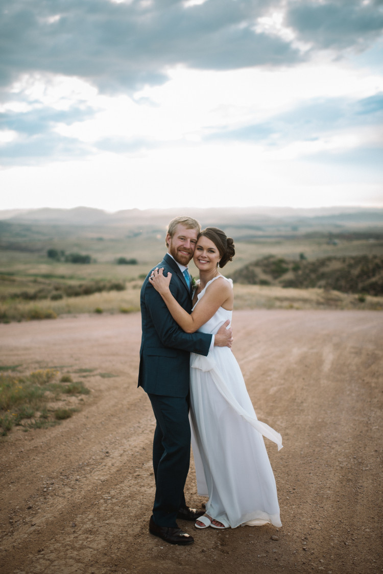 An Eagles Nest Ranch Outdoor Colorado Wedding - The Overwhelmed Bride Wedding Blog