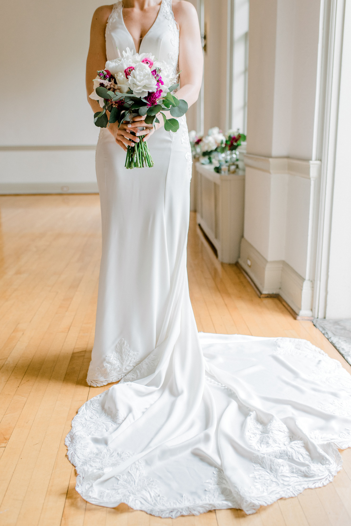 An Intimate Levering Mill Tribute House Pennsylvania Wedding - The Overwhelmed Bride Wedding Blog