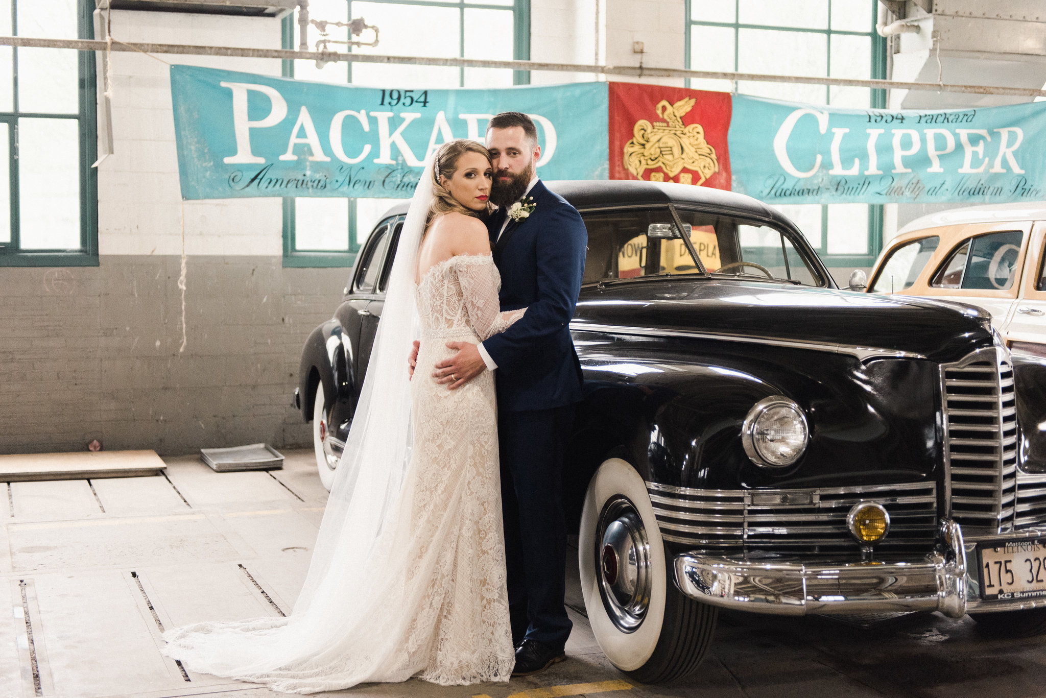 A Vintage-Inspired Packard Proving Grounds Michigan Wedding - The Overwhelmed Bride Wedding Blog