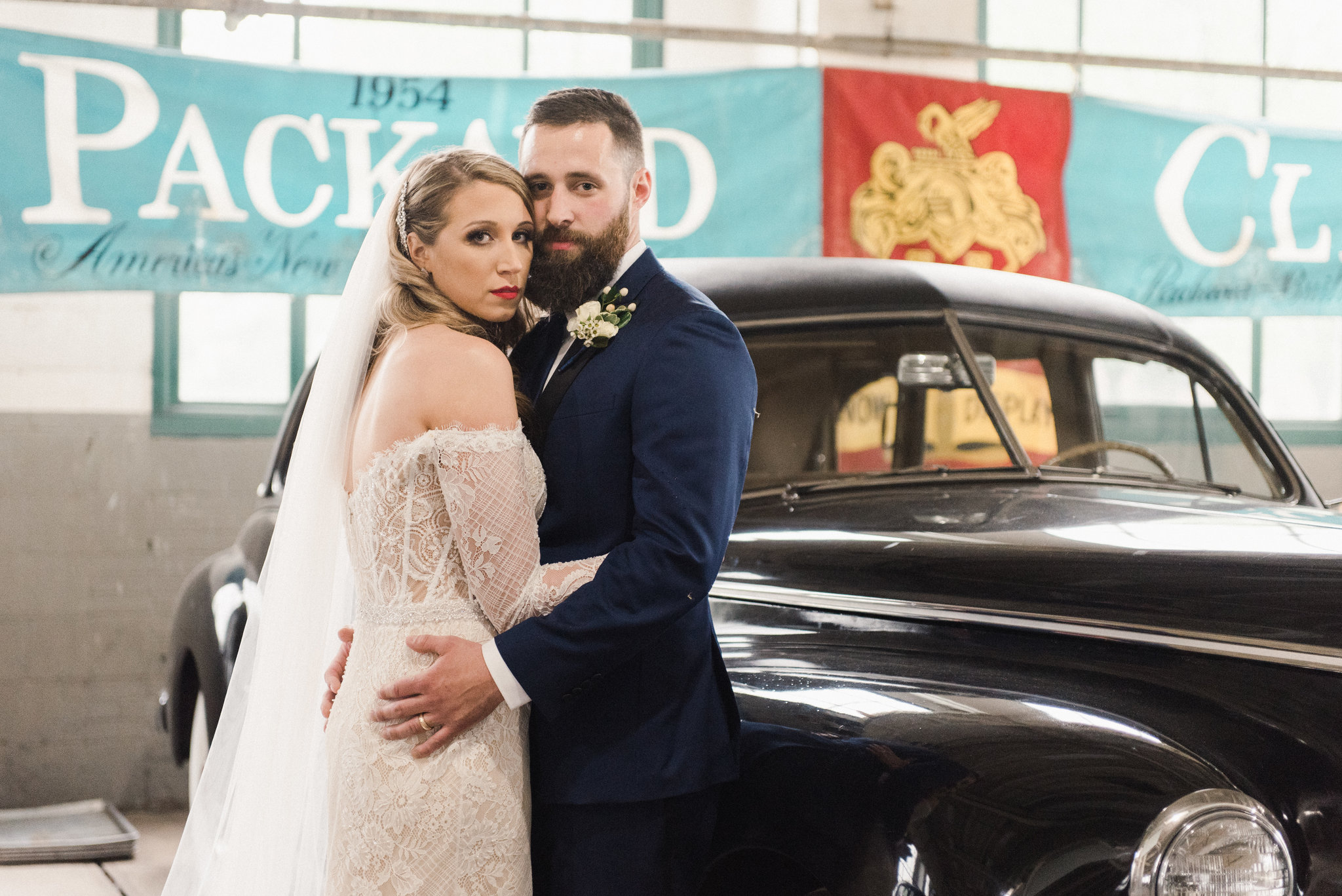 A Vintage-Inspired Packard Proving Grounds Michigan Wedding - The Overwhelmed Bride Wedding Blog