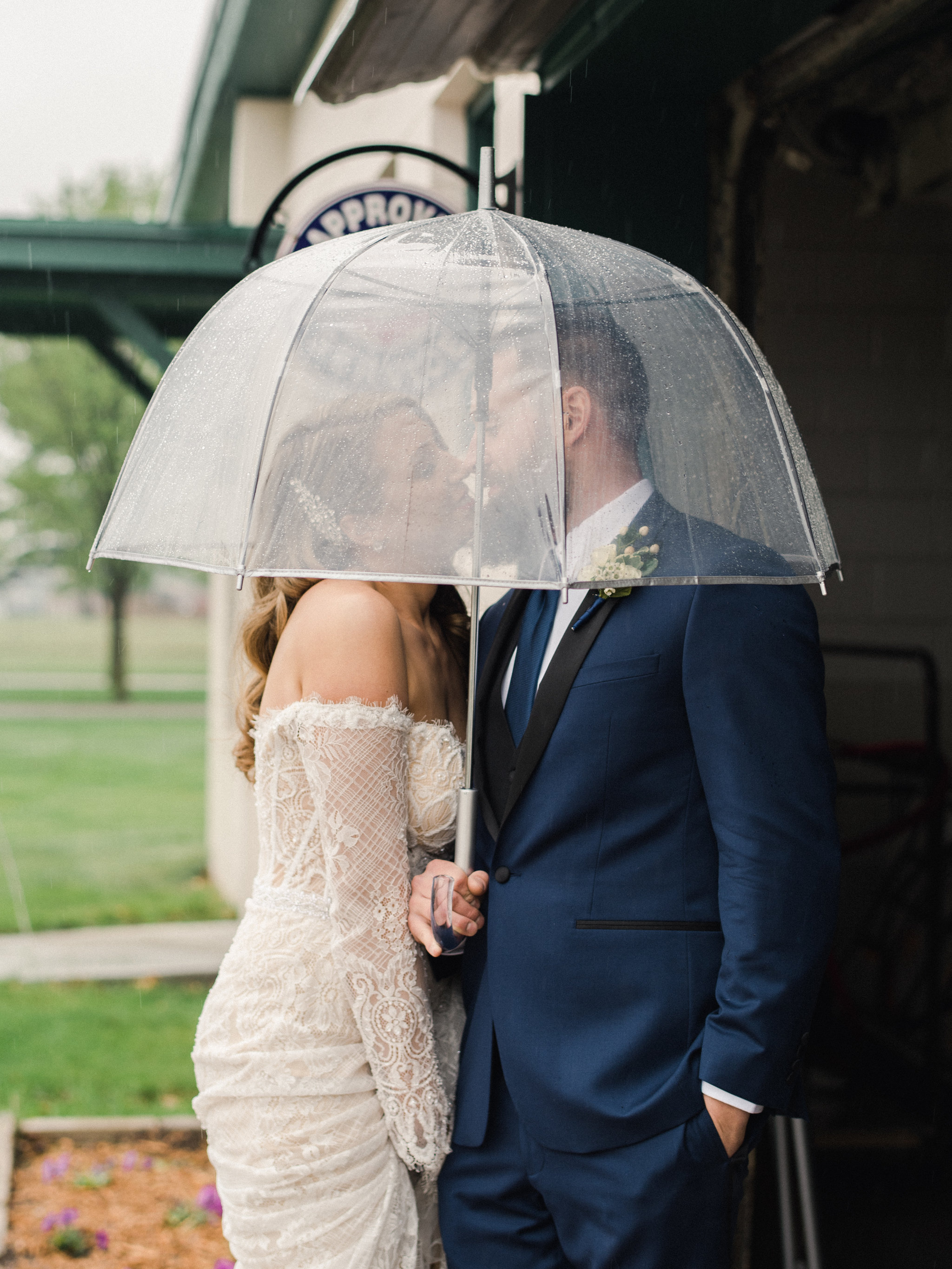 A Vintage-Inspired Packard Proving Grounds Michigan Wedding - The Overwhelmed Bride Wedding Blog