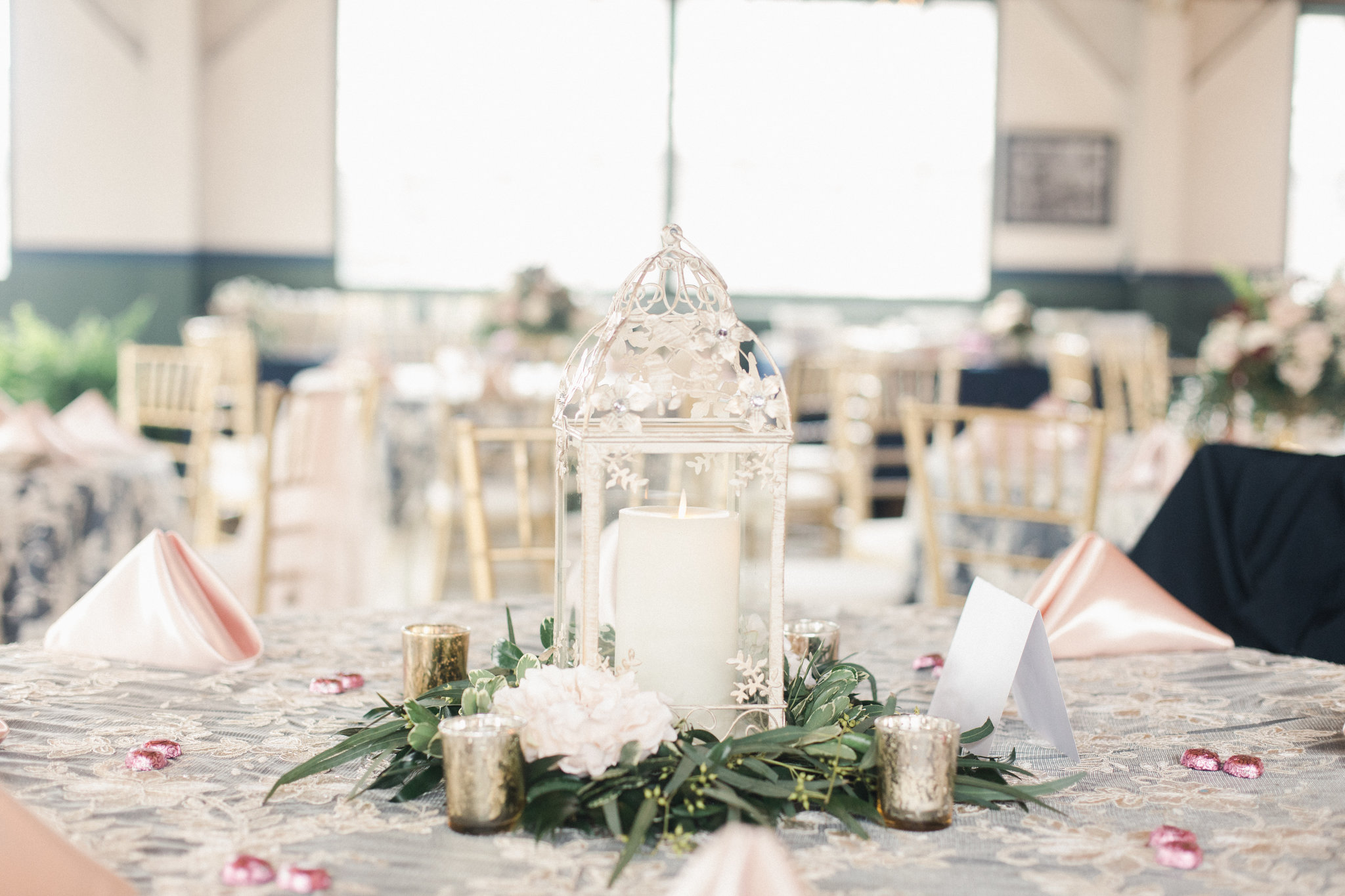 A Vintage-Inspired Packard Proving Grounds Michigan Wedding - The Overwhelmed Bride Wedding Blog