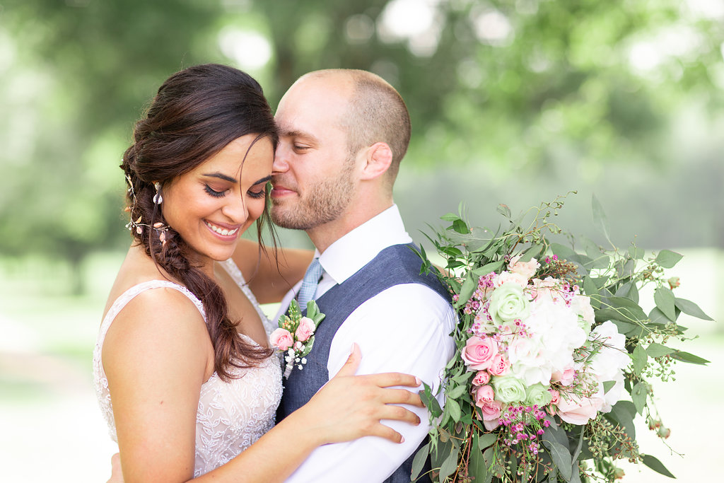 An Intimate Southern Alabama DIY Wedding - The Barn at Twin Valley Wedding - The Overwhelmed Bride Wedding Blog