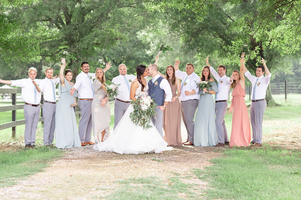 An Intimate Southern Alabama DIY Wedding - The Barn at Twin Valley Wedding - The Overwhelmed Bride Wedding Blog