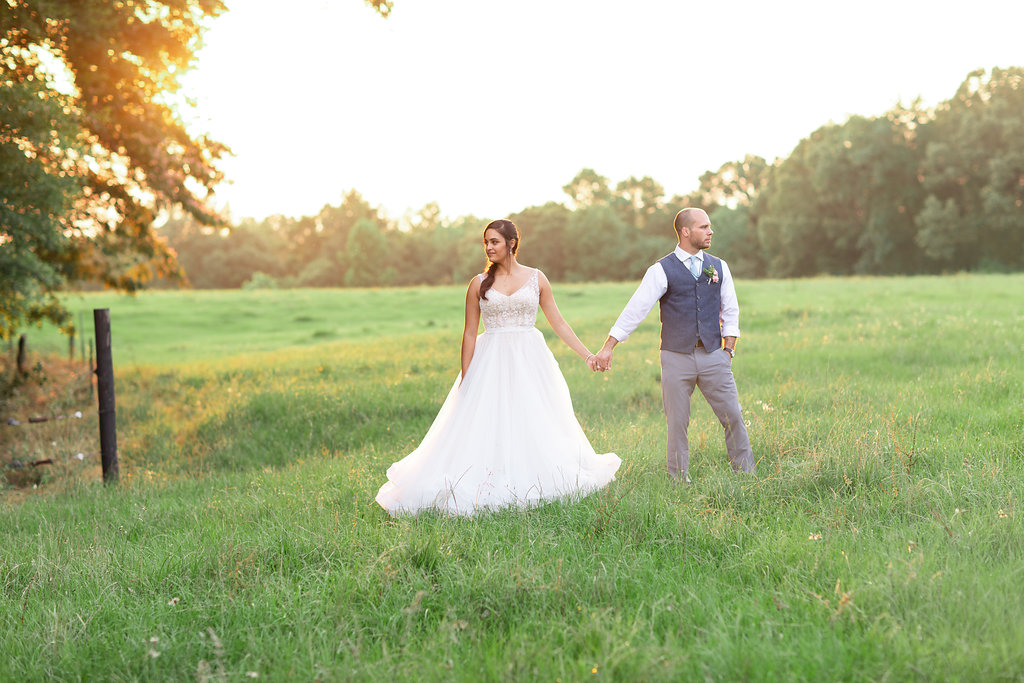 An Intimate Southern Alabama DIY Wedding - The Barn at Twin Valley Wedding - The Overwhelmed Bride Wedding Blog