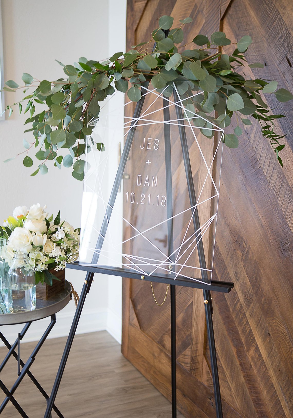 Acrylic Wedding Signs - The Overwhelmed Bride Wedding Blog