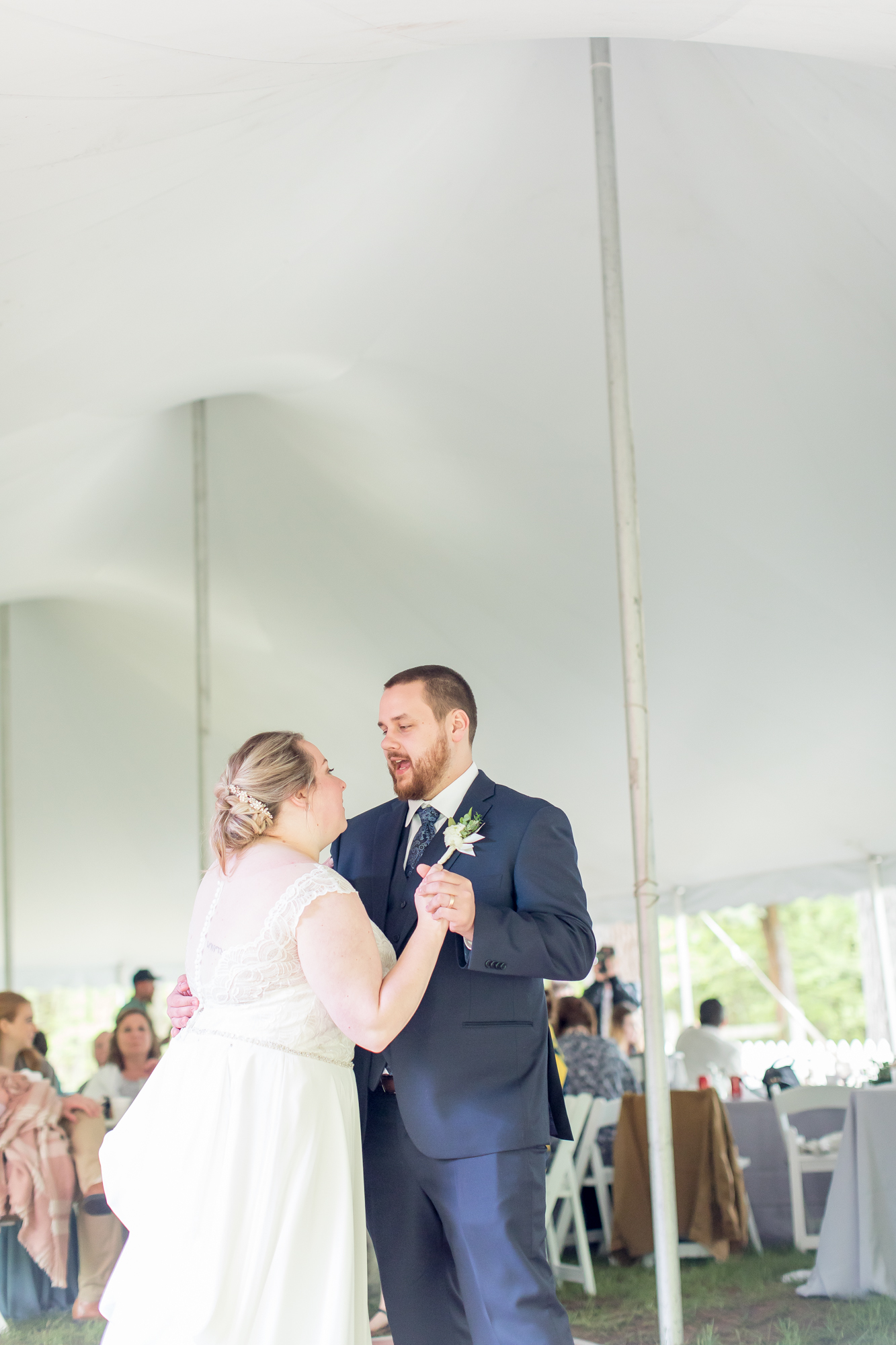 Weaver House of Pine Bend Park - Michigan Garden Wedding - The Overwhelmed Bride Wedding Blog