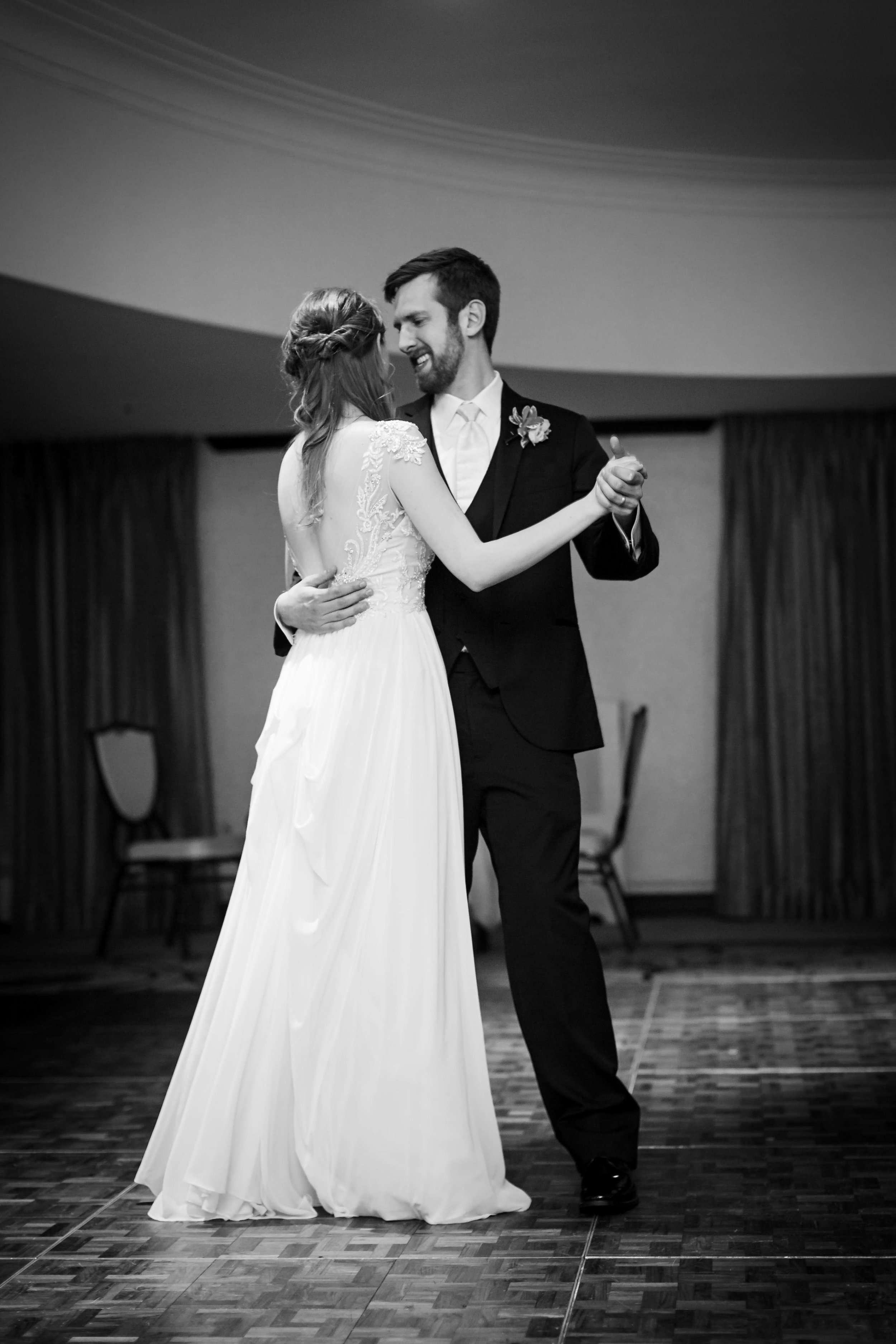 Omni William Penn Hotel Pittsburgh Wedding - The Overwhelmed Bride Wedding Blog