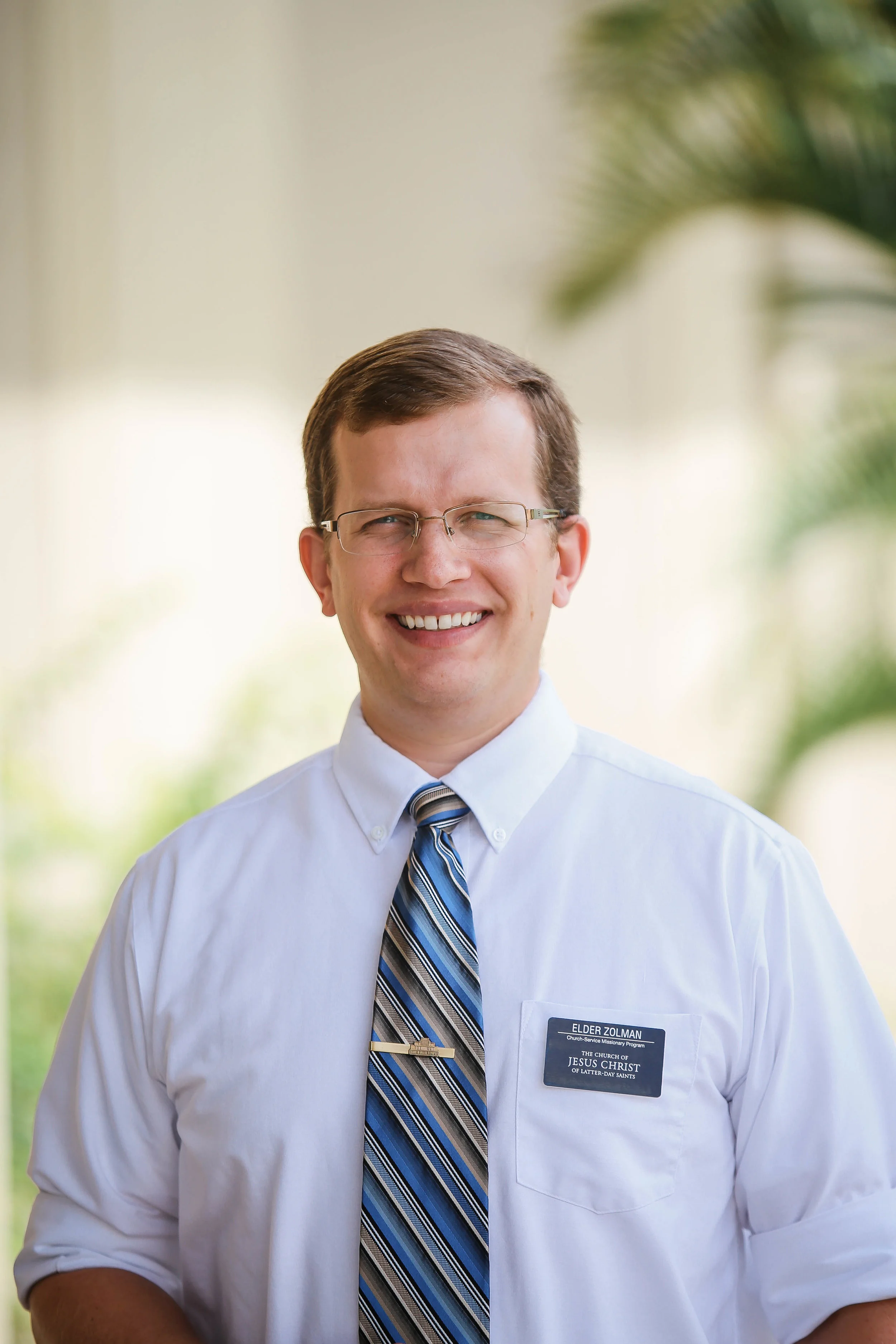 WillesCenterMissionaries_Smiling_byKelsieCarlson-2.jpg