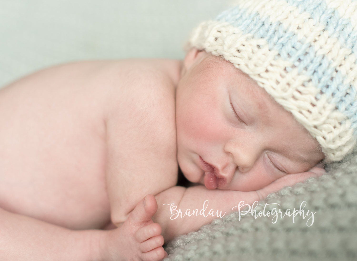 Brandau Photography - Central Iowa Newborn 050816-6.jpg