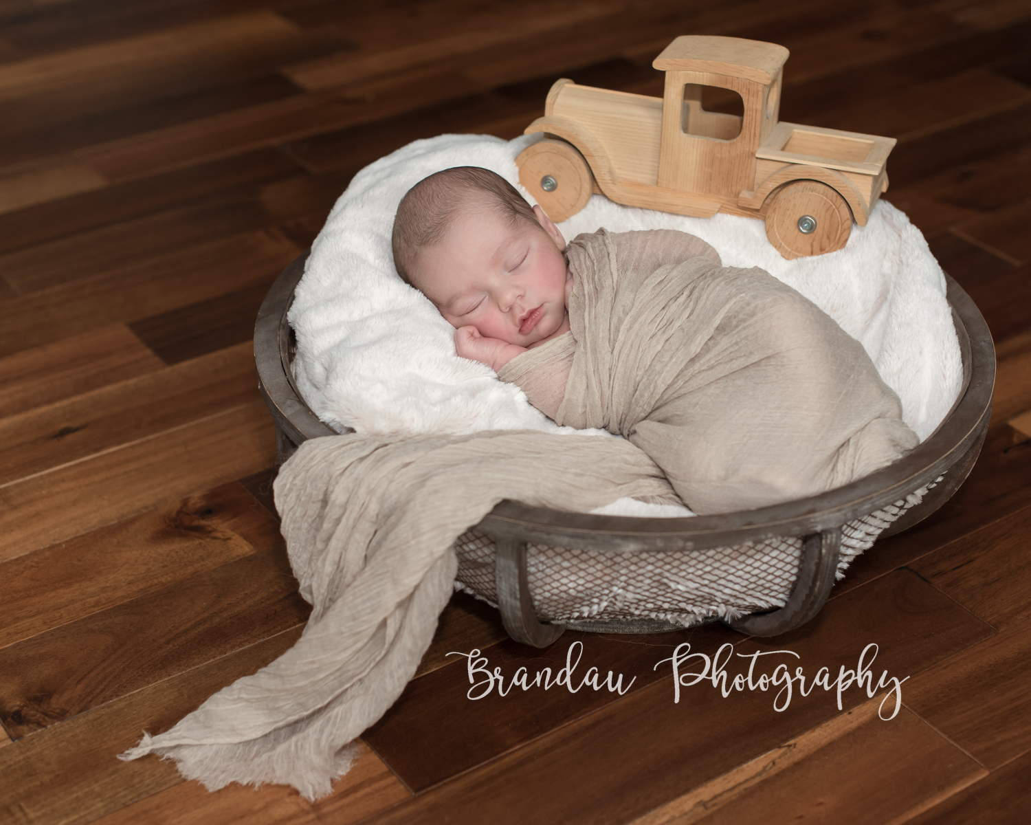 Brandau Photography - Central Iowa Newborn 050816-12.jpg