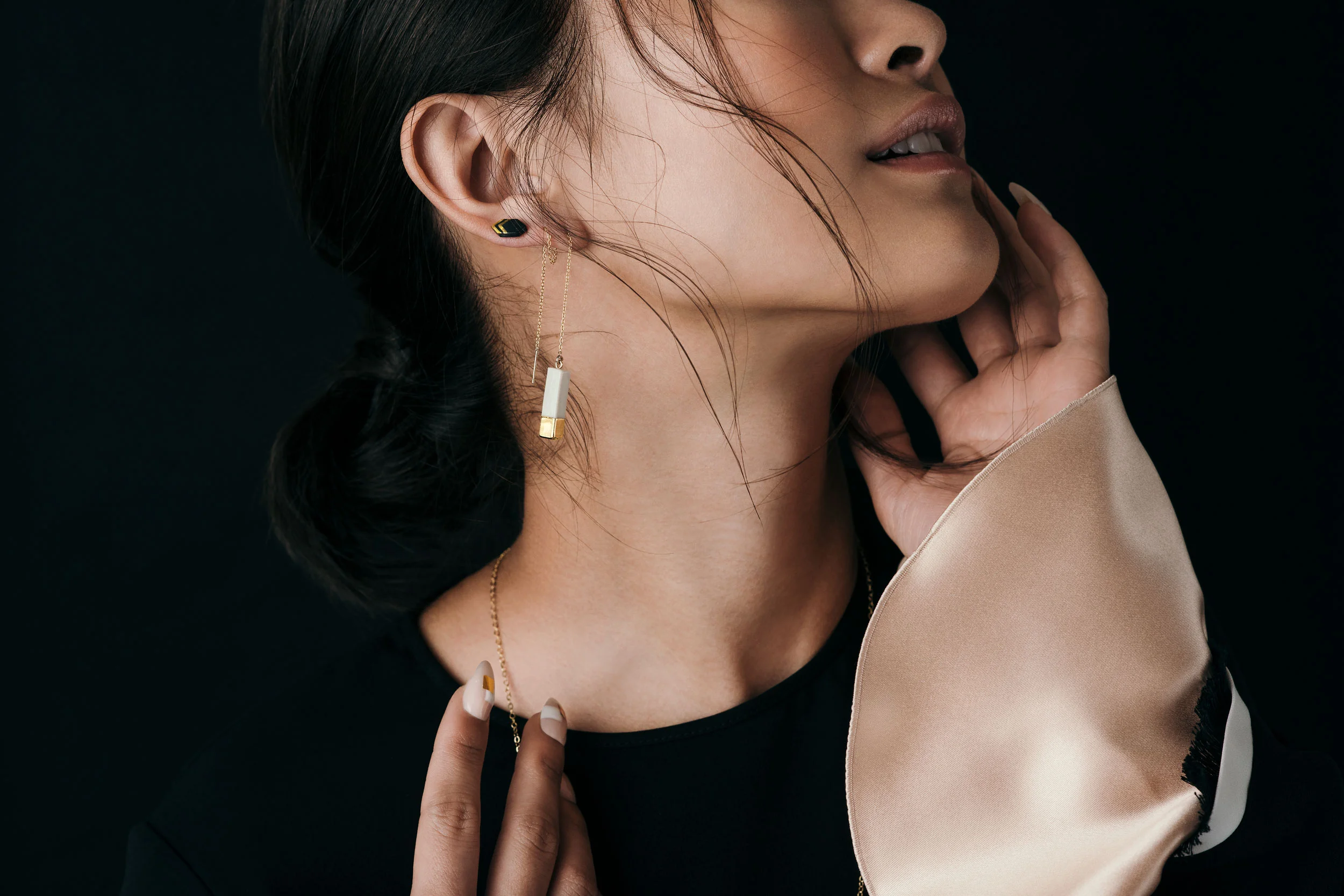 Amber_E_Lee_SS18_Lookbook_ALT_WEB_02.jpg