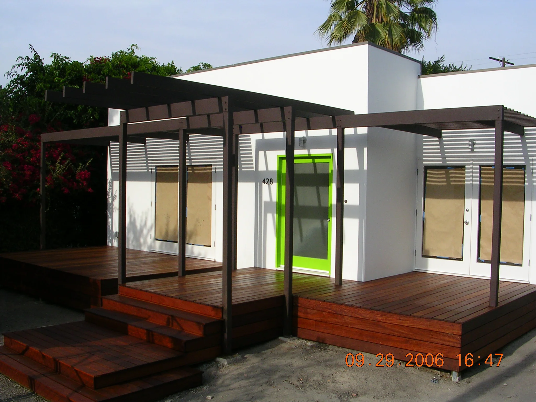 deck and trellis.JPG