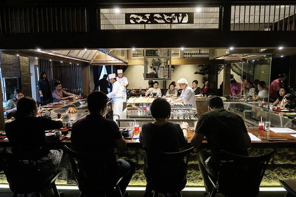Open kitchen so you can see the action!
