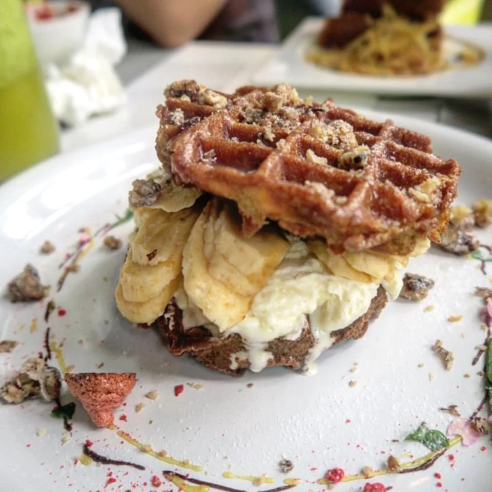 It's called a wonut. Because when you eat one, you'll say "Wo." π #SunnySideCafe