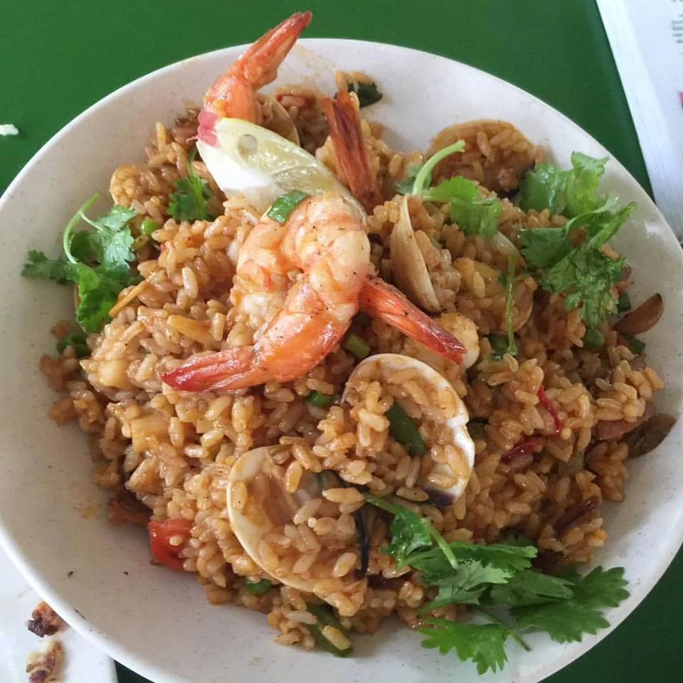 Paella in a hawker centre?! Oh yes. It's gooooood! #MiCasa