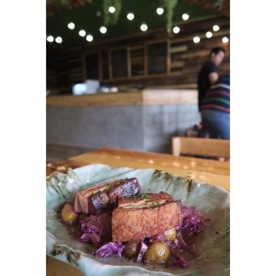 Hey, they got meat at #EarthKitchen too! This one took all of us by surprise at how tender and yummy it was: braised bacon, red cabbage and baby potatoes. Well done, guys!