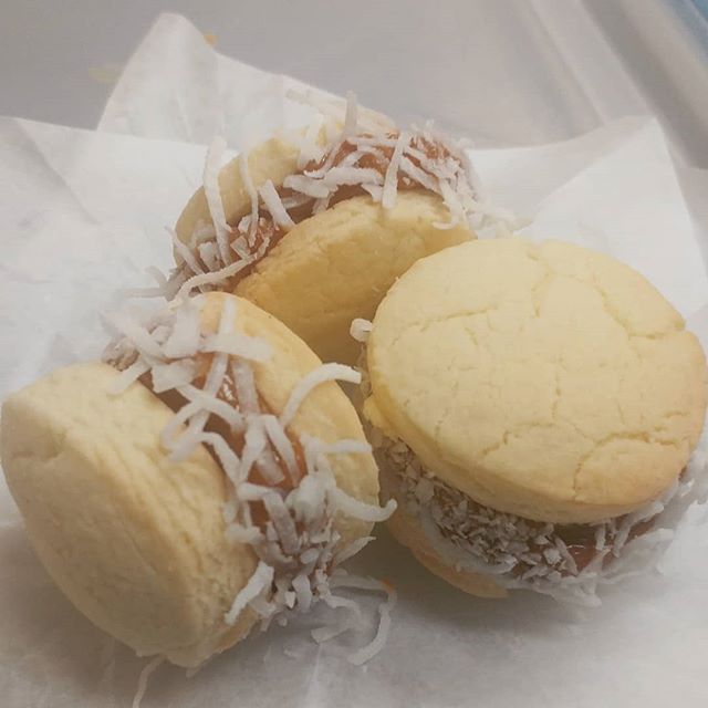 Alfajores de Maicena.jpg