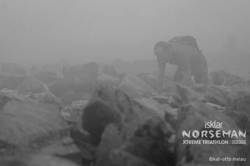 After transition two (190 m above sea level), the competitors then run 42.2 km of which the first 25 km are flat and following this they end up climbing the local mountain, Gaustatoppen, 1,880 m above sea level.