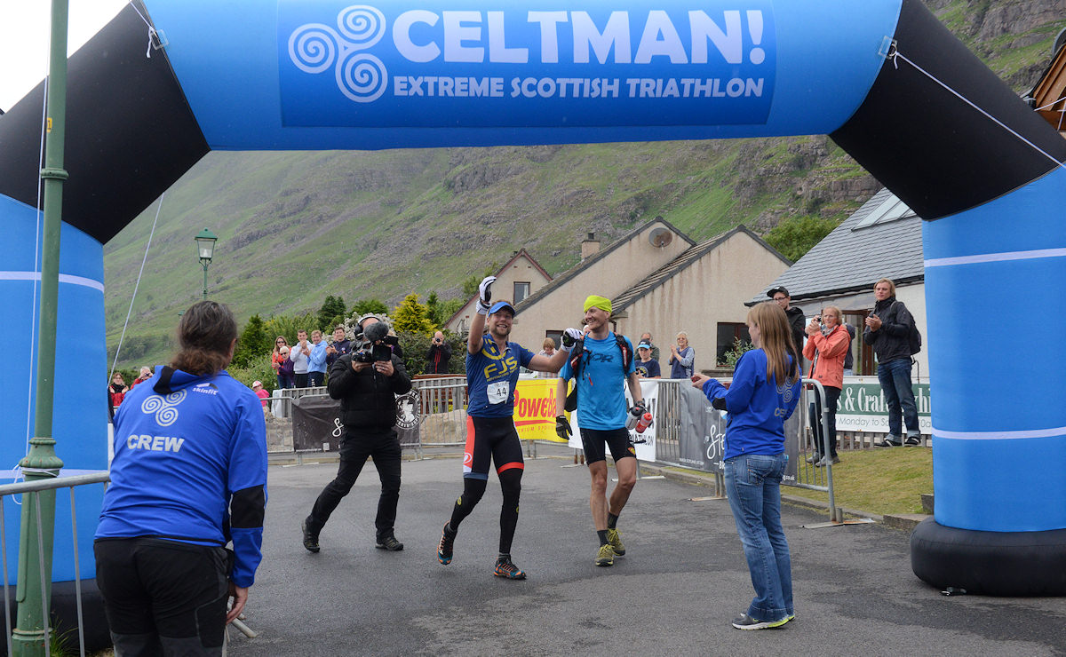 Johan Hasselmark and Olof Häggström crossing the finish in first position!