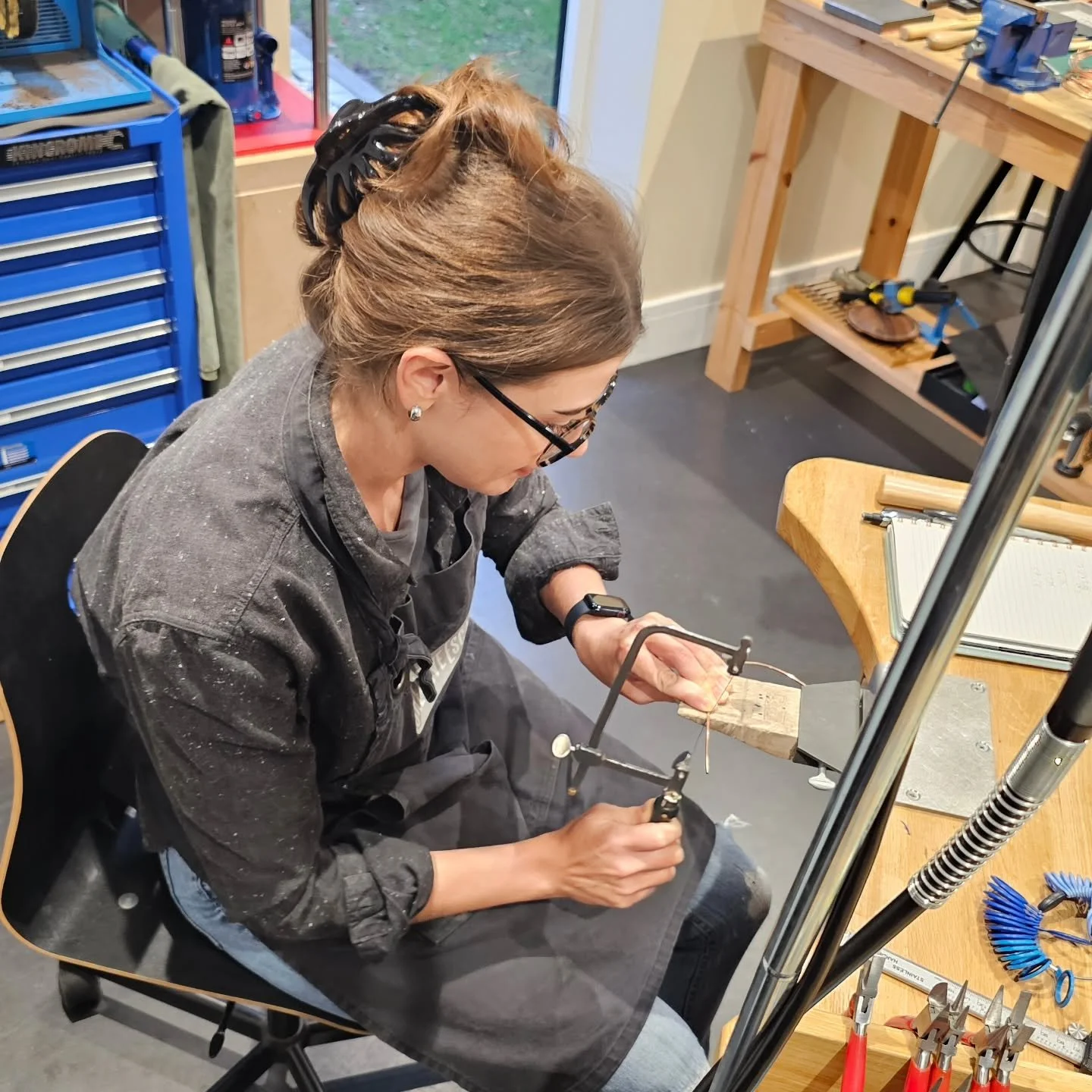 Our September Beginner Silver Jewellery &amp; Beyond Beginners term class is officially underway! 

We're excited to see the unique designs they bring life. Stay tuned to see what they create ✨️

#creativeescapestudio #learnjewellerymaking #silverjew
