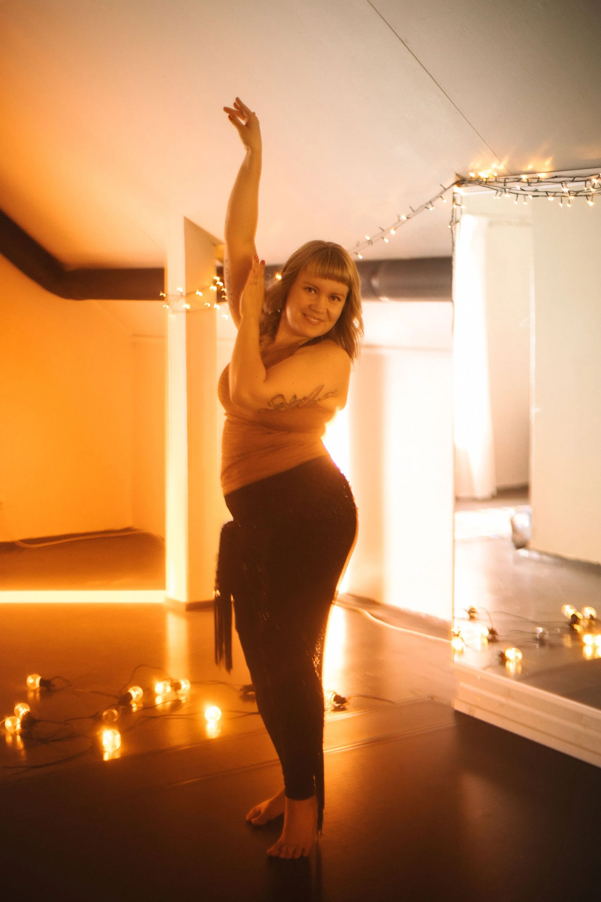 Mitä on itämainen tanssi? Entä fuusiovatsatanssi? | Fuusiovatsatanssin tiivistetty historiikki