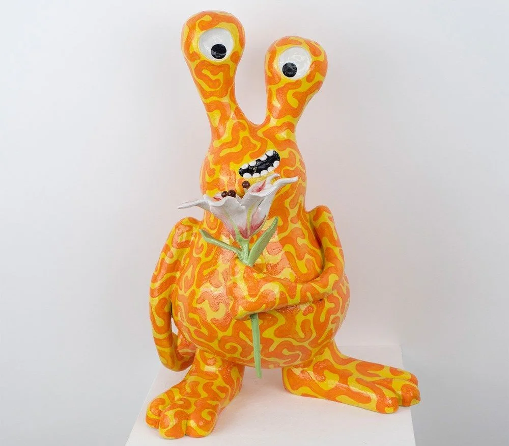Fiona-Monster-with-Lily-Pink-Yellow-hannah-simpson-ad-lib-gallery-sculpture-art.jpg