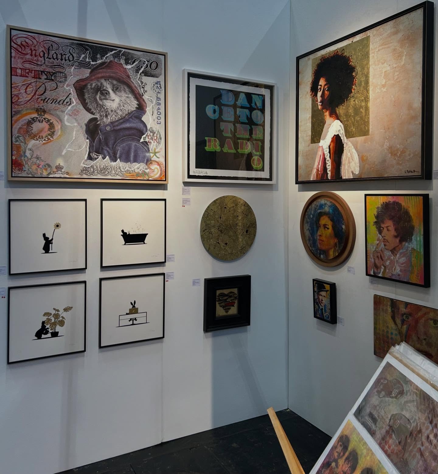 @jamesmylneart @hamjoanna @louisatebbutt @ewandavideason @mattmackman_m3art @stefano__art @jobakerart at @mcrartfair with @adlibgallery stand 303 🤩

Open today until 4pm !

Get in touch if you need any tickets @adlibgallery