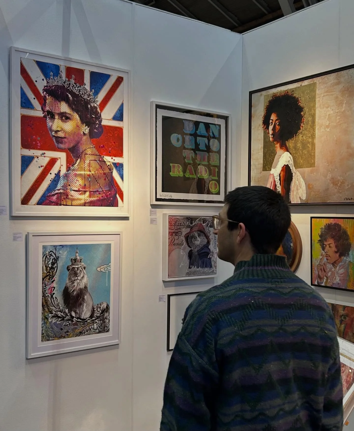 @mrgoldie at @mcrartfair with @adlibgallery STAND 303 in collaboration with @aurumartgallery 

Open until 4pm today !

GOLDIE
QE2
Hand-Finished AP
2022
Gicl&eacute;e print on Innova Soft Textured 315g acid free archival paper, hand-finished with diam