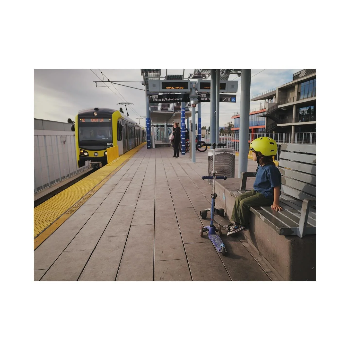 🚆
